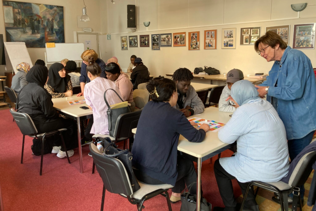 Solidarity in practice: working with newcomers and learning about international migration